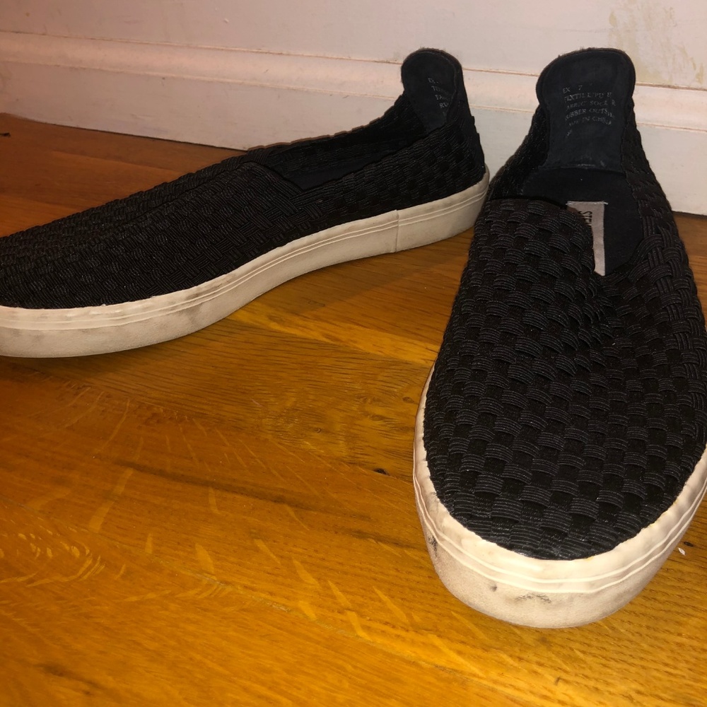 steve madden woven flats